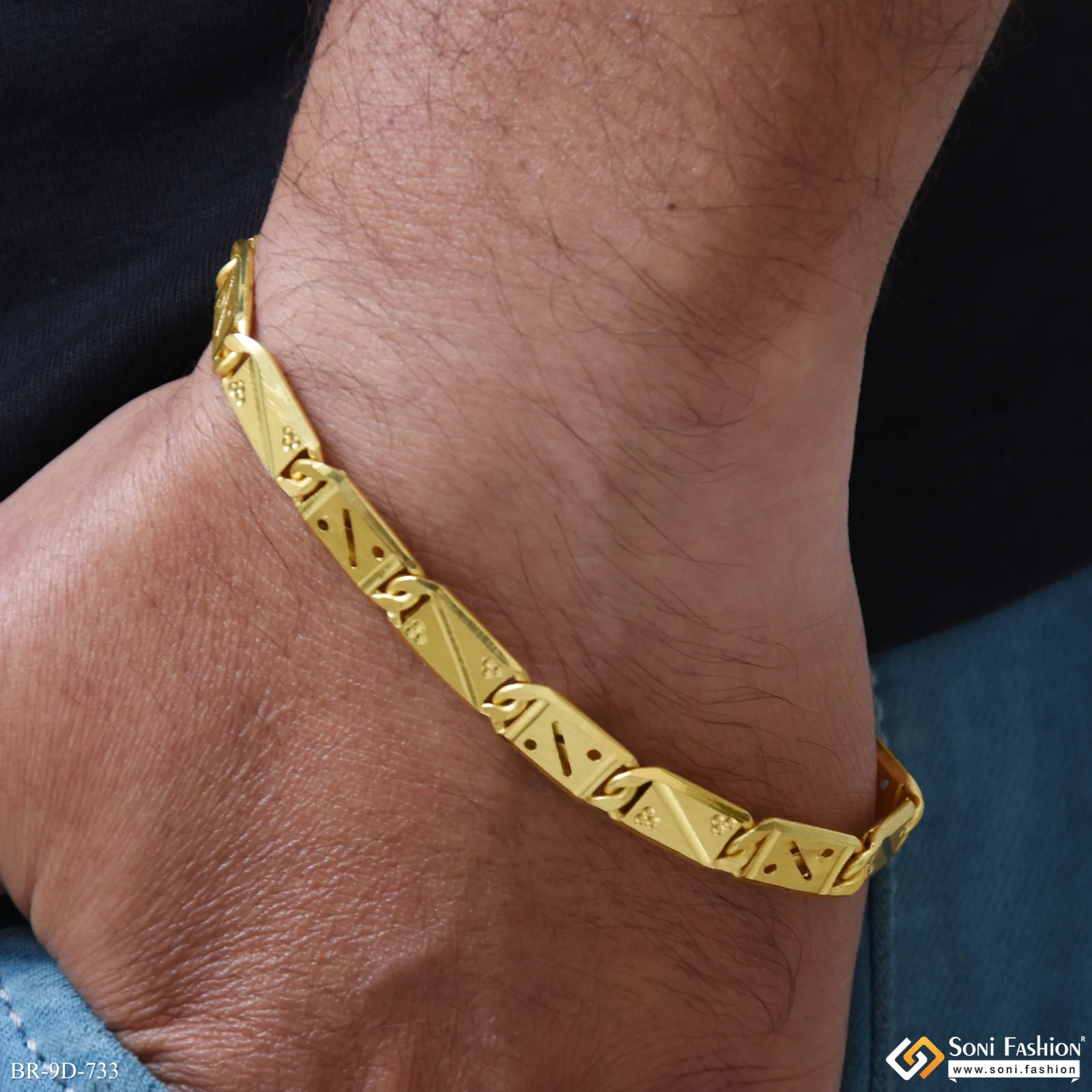 Popular Design Gold Plated Nawabi Bracelet for Men - Style D733 - Image 2