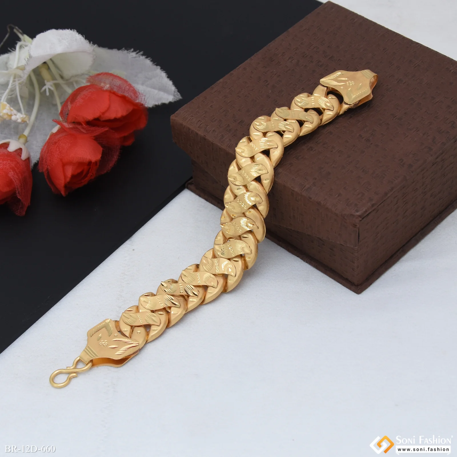Popular Design Gold Plated Pokal Bracelet for Men - Style D660 - Image 2