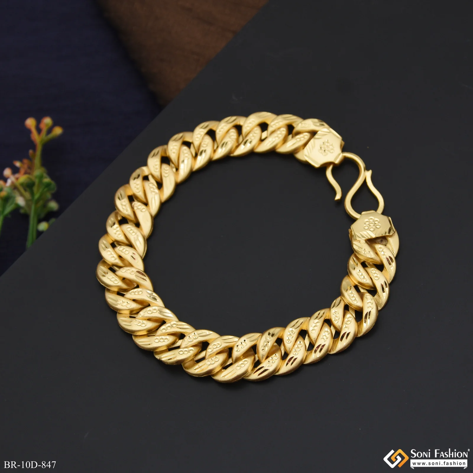 Popular Design Gold Plated Pokal Bracelet for Men - Style D847 - Image 4