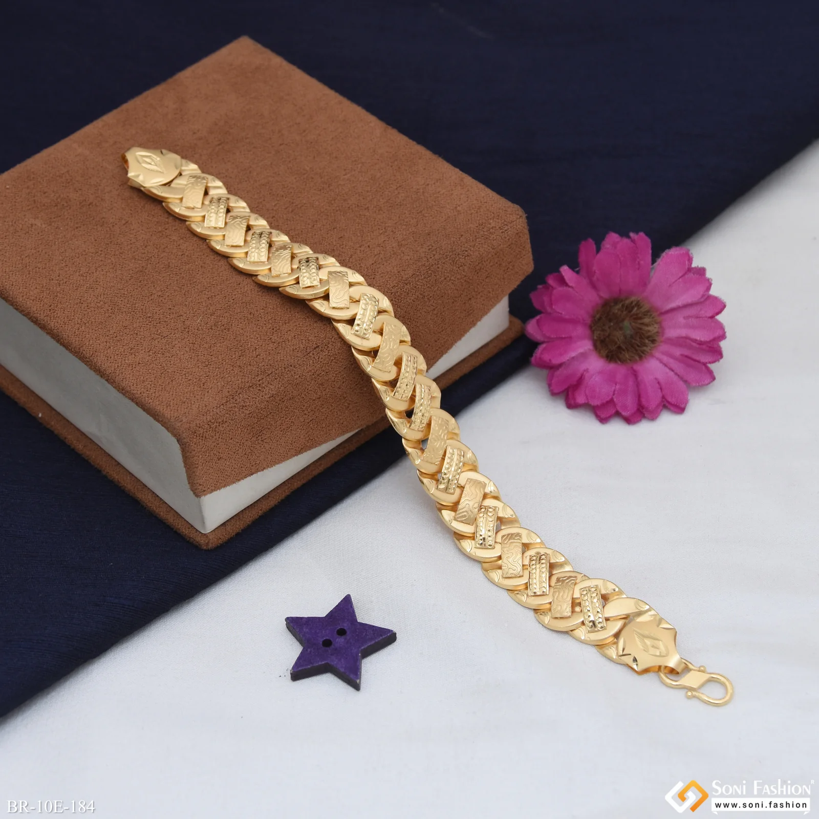 Popular Design Gold Plated Pokal Bracelet for Men - Style E184 - Image 4
