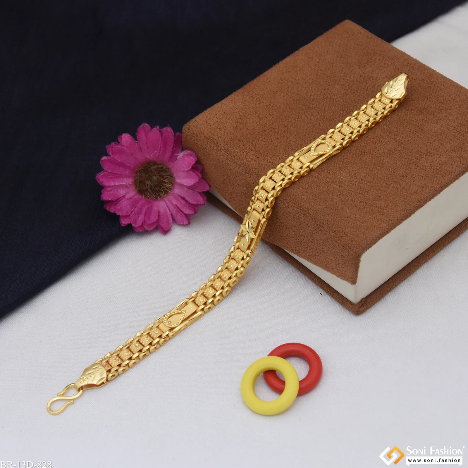 Prominent Design Gold Plated Box Bracelet for Men - Style D828 - Image 5