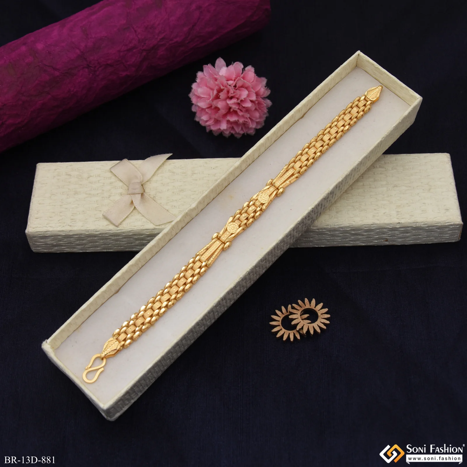 Prominent Design Gold Plated Box Bracelet for Men - Style D881 - Image 3