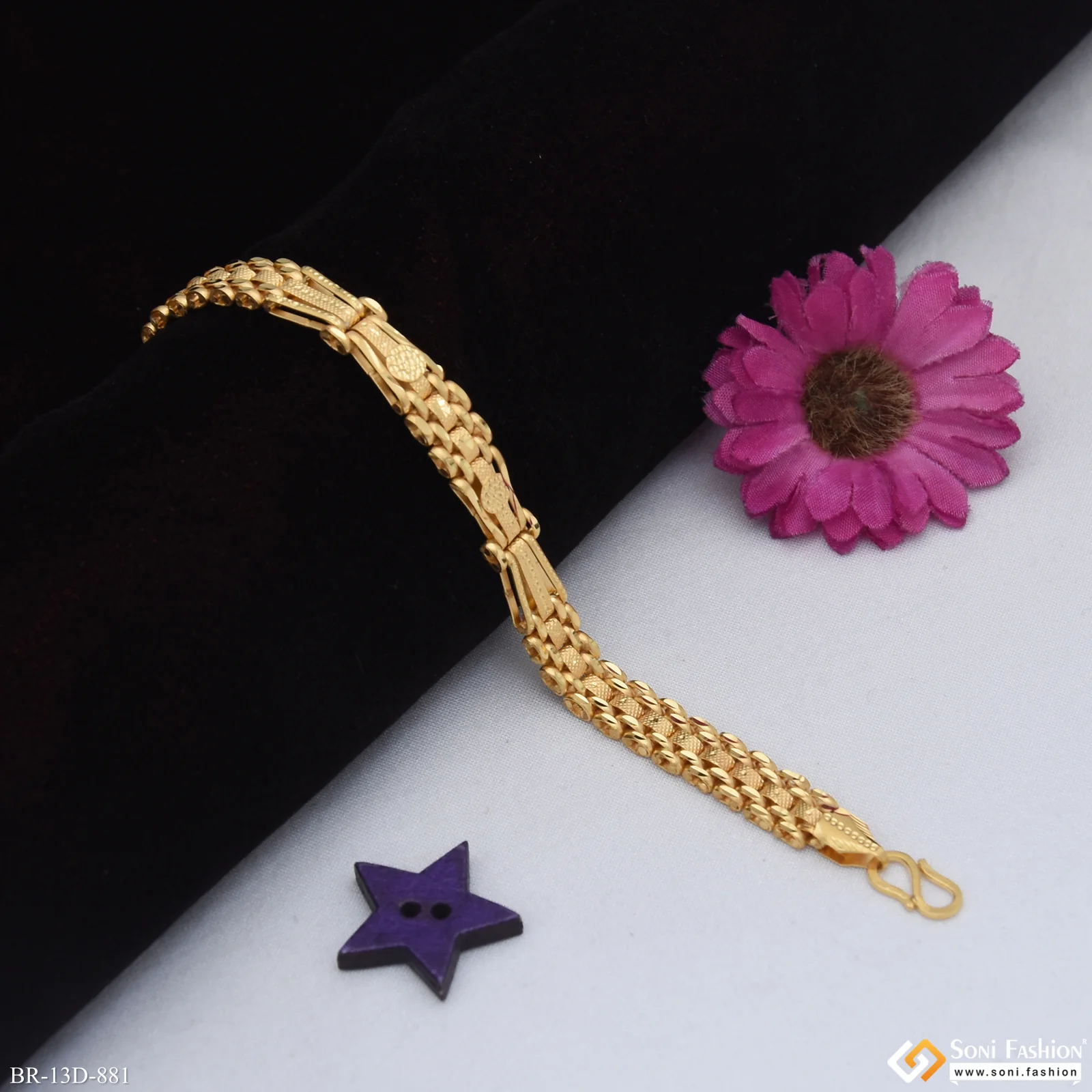 Prominent Design Gold Plated Box Bracelet for Men - Style D881 - Image 4