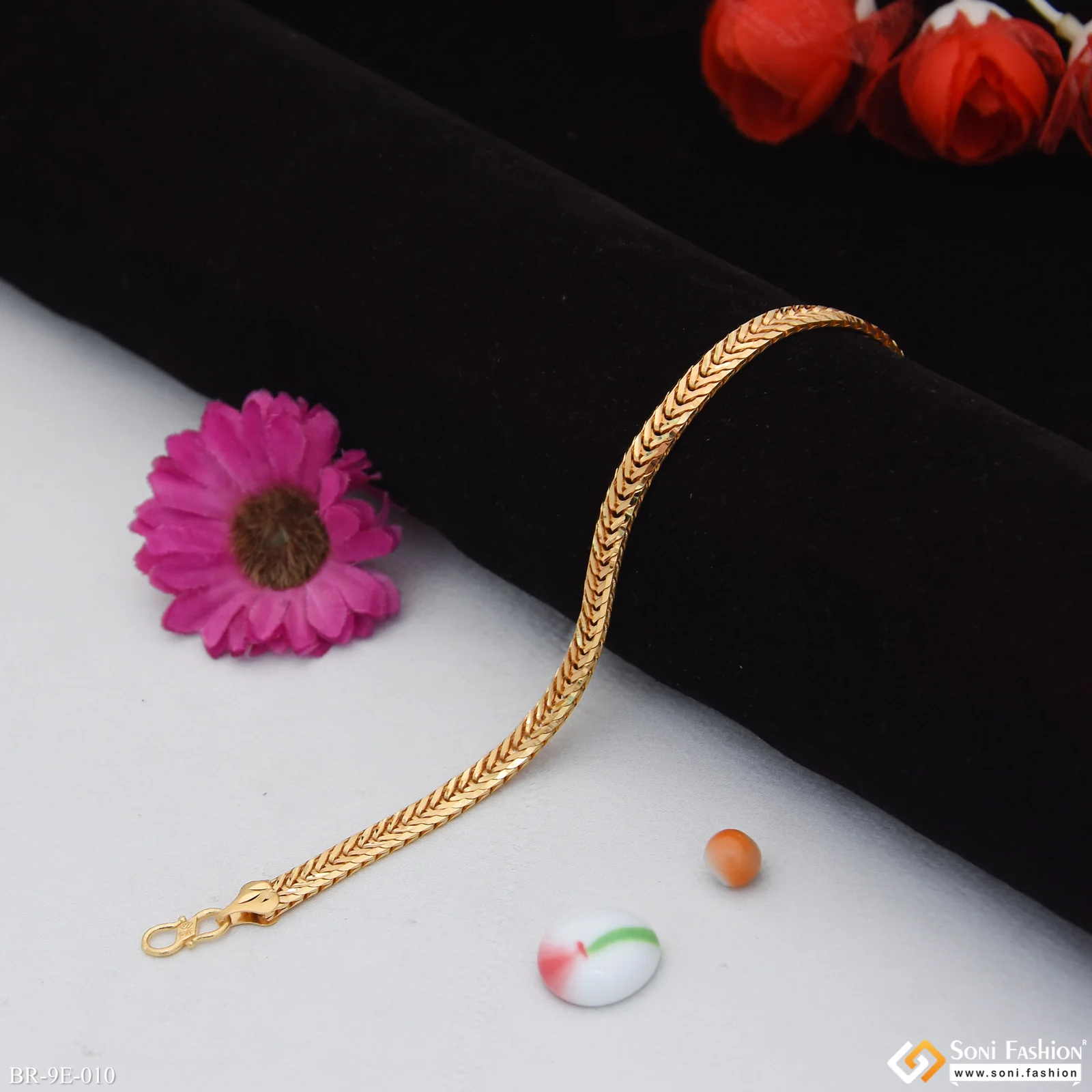 Prominent Design Gold Plated Bracelet for Men - Style E010 - Image 3