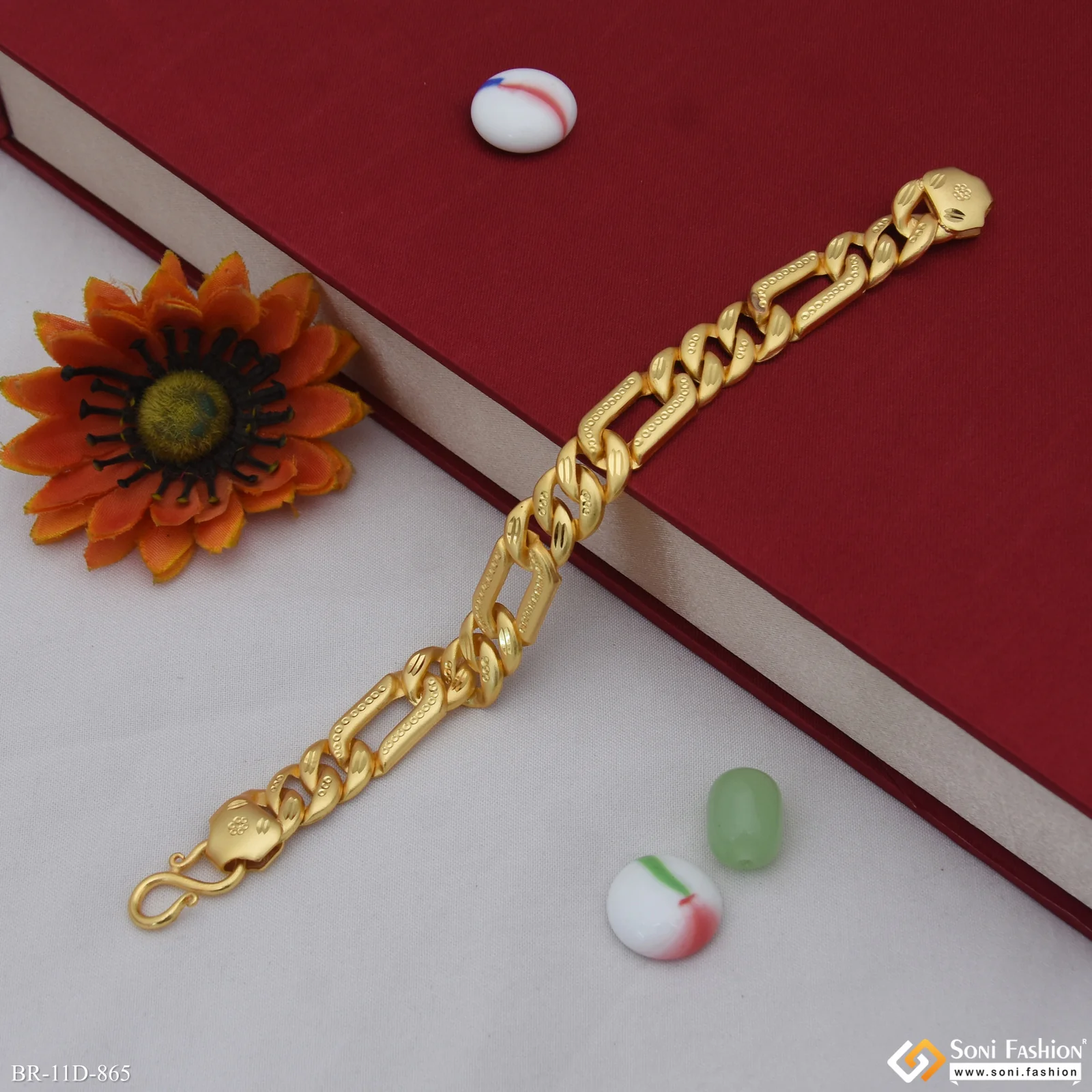 Prominent Design Gold Plated Pokal Bracelet for Men - Style D865 - Image 4