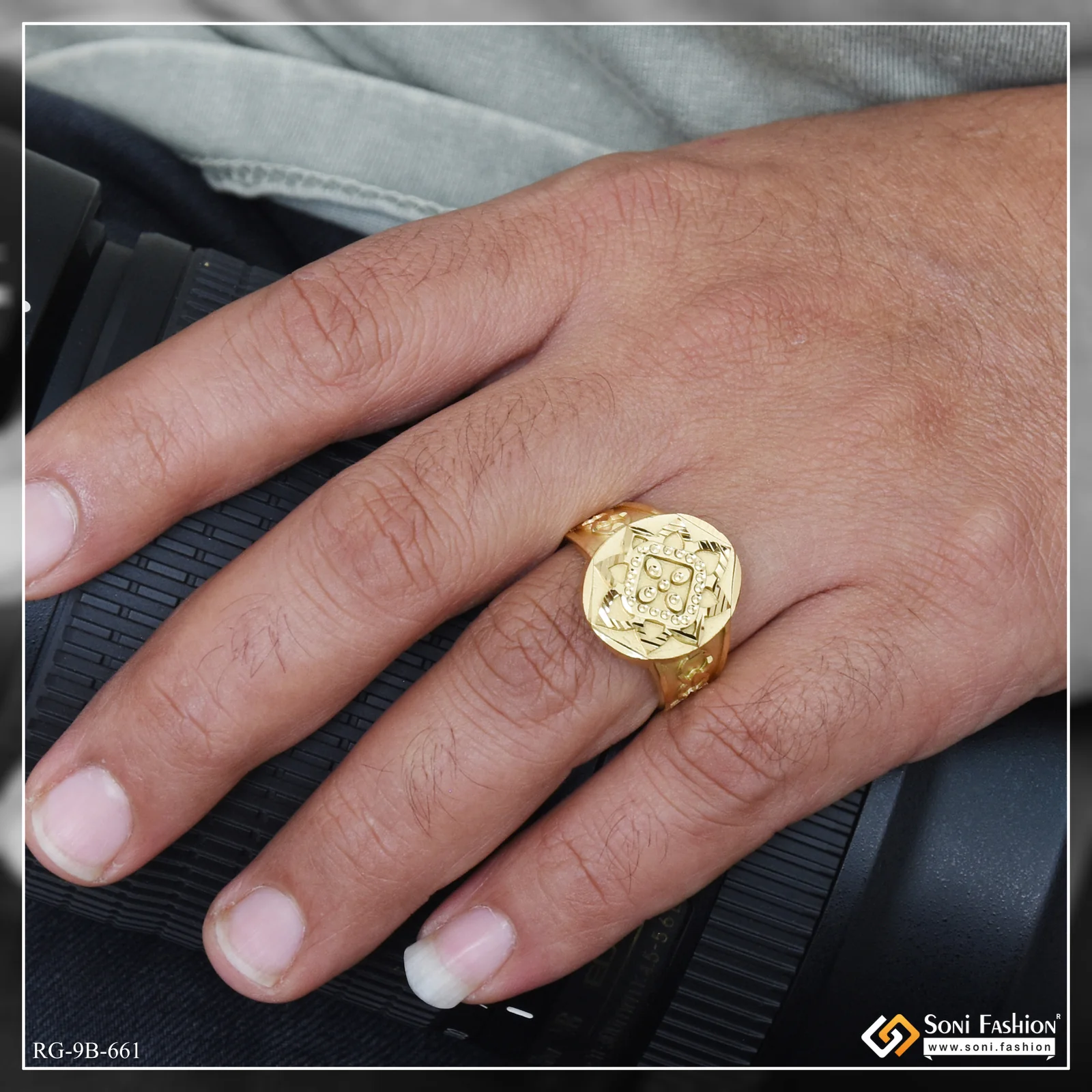Prominent Design Gold Plated Ring for Men - Style B661