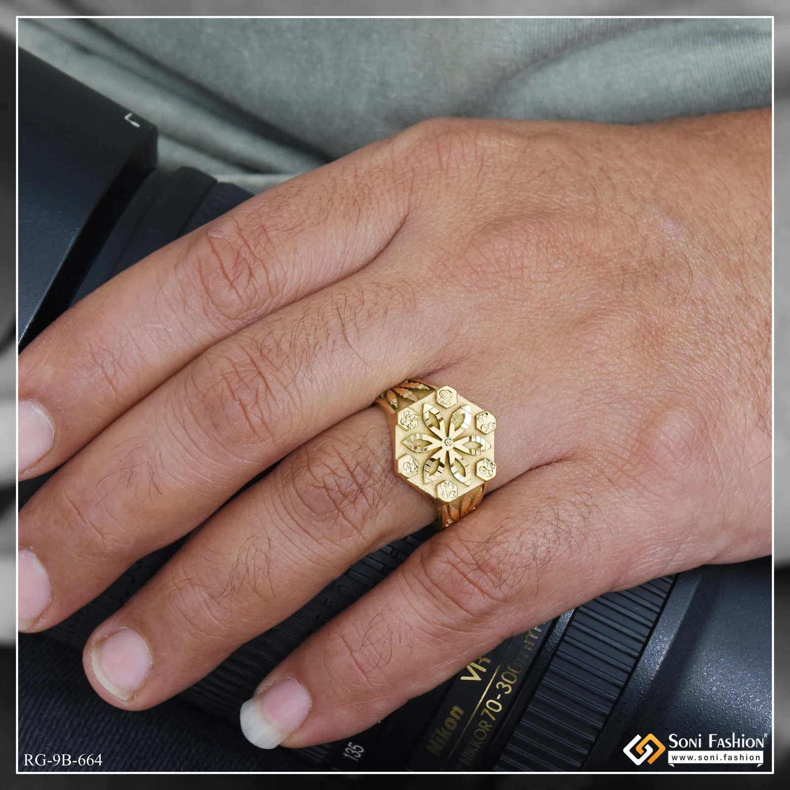 Prominent Design Gold Plated Ring for Men - Style B664