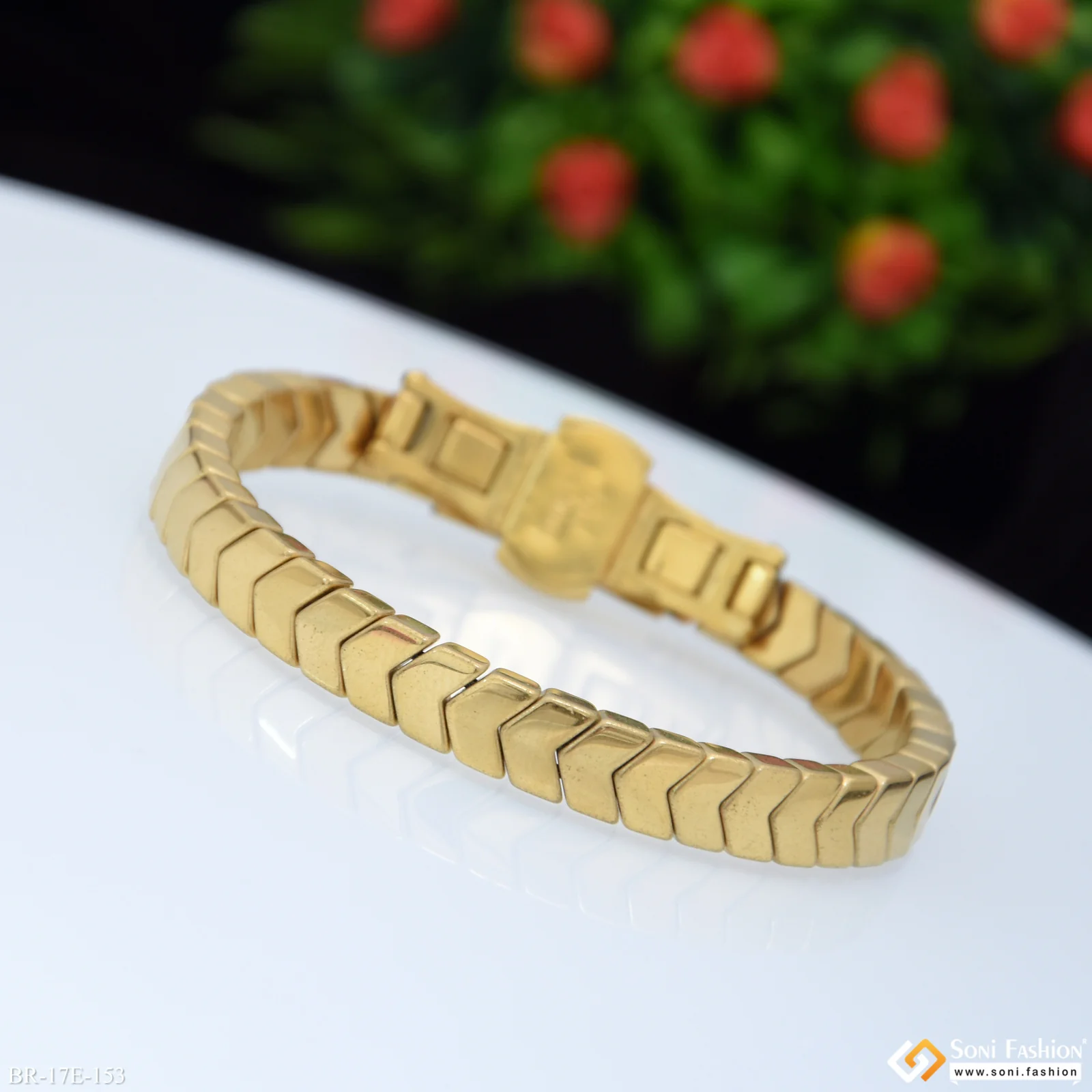 Prominent Design Golden Color Ceramic Bracelet for Men - Style E153 - Image 3