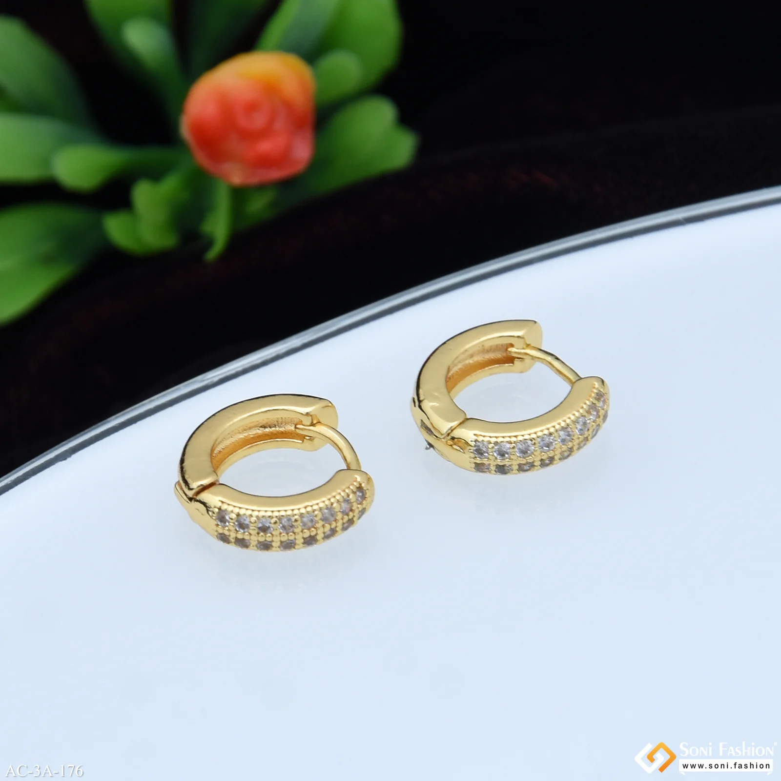 Prominent Design Golden Color Stud Earring for Men (2 Pc) - Style A176 - Image 3