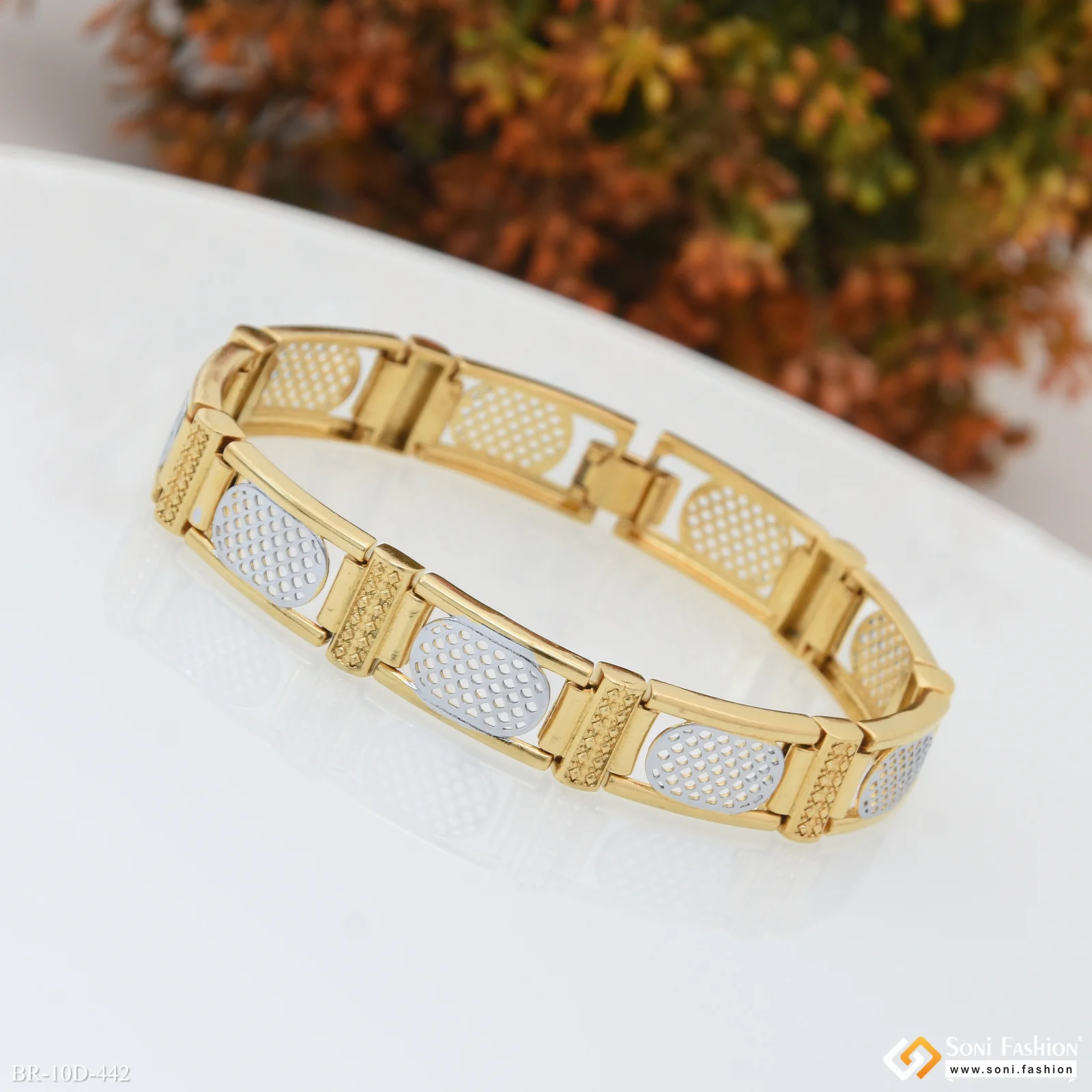 Prominent Design Golden & Silver Color Bracelet for Men - Style D442 - Image 2