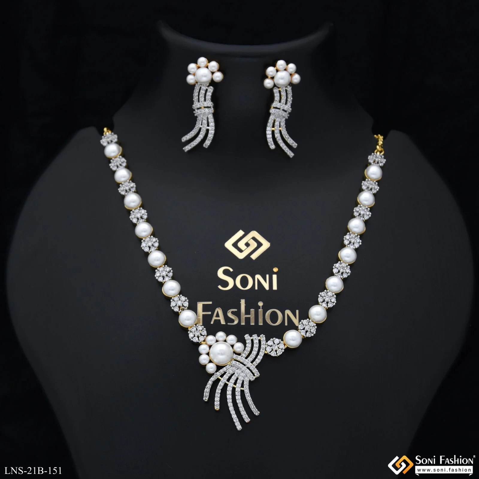 Radiant Design Gold Plated Diamond Necklace Set for Ladies - Style B151