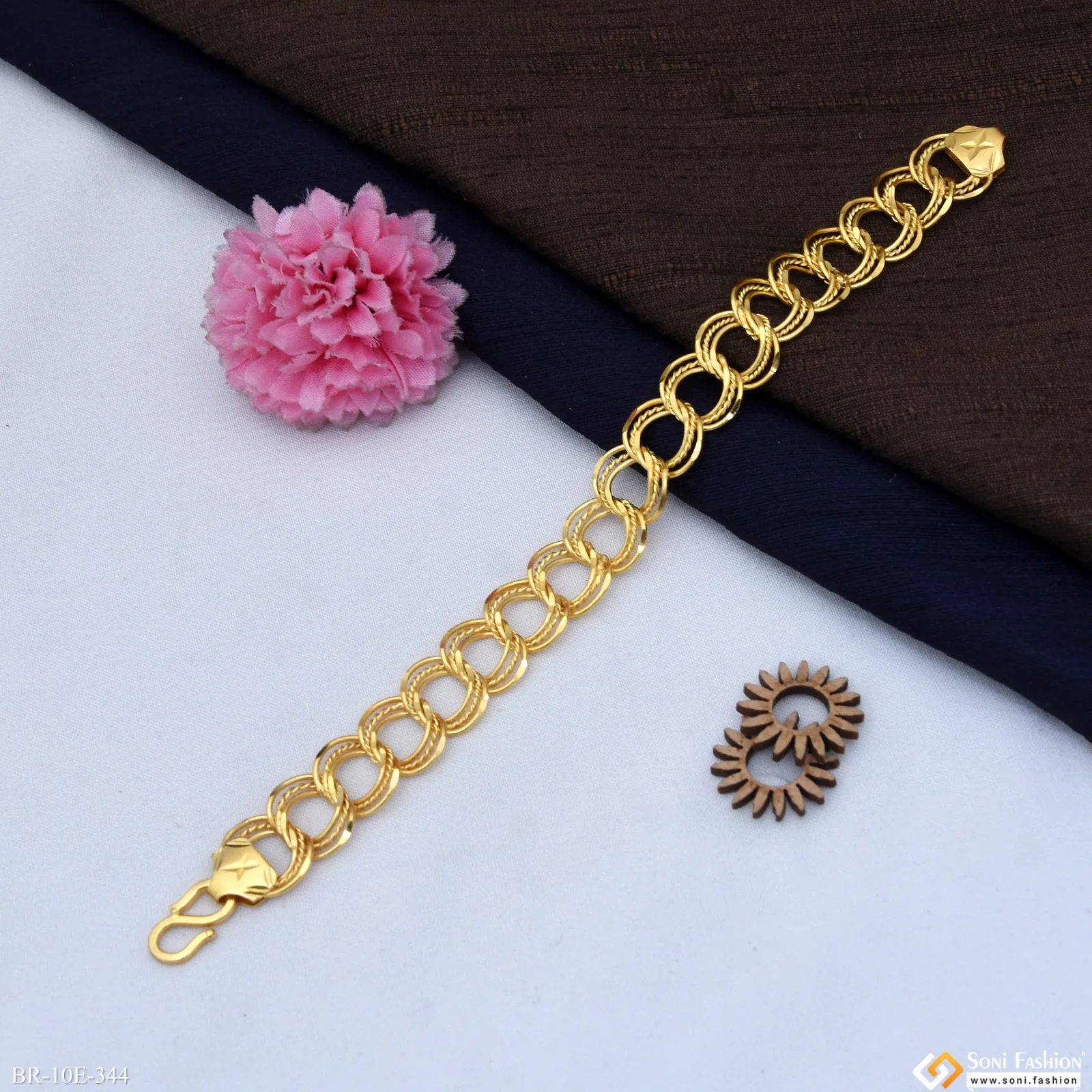 Ring Into Ring Amazing Design Gold Plated Bracelet for Men - Style E344 - Image 4