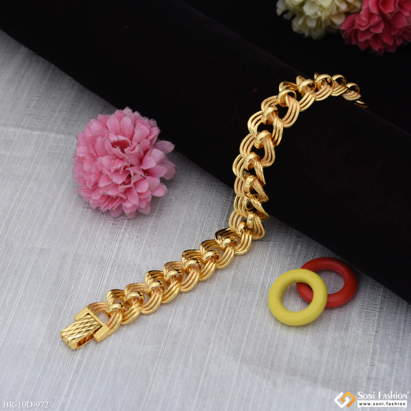 Ring Into Ring Gold Plated Link Bracelet for Men - Style D972 - Image 4