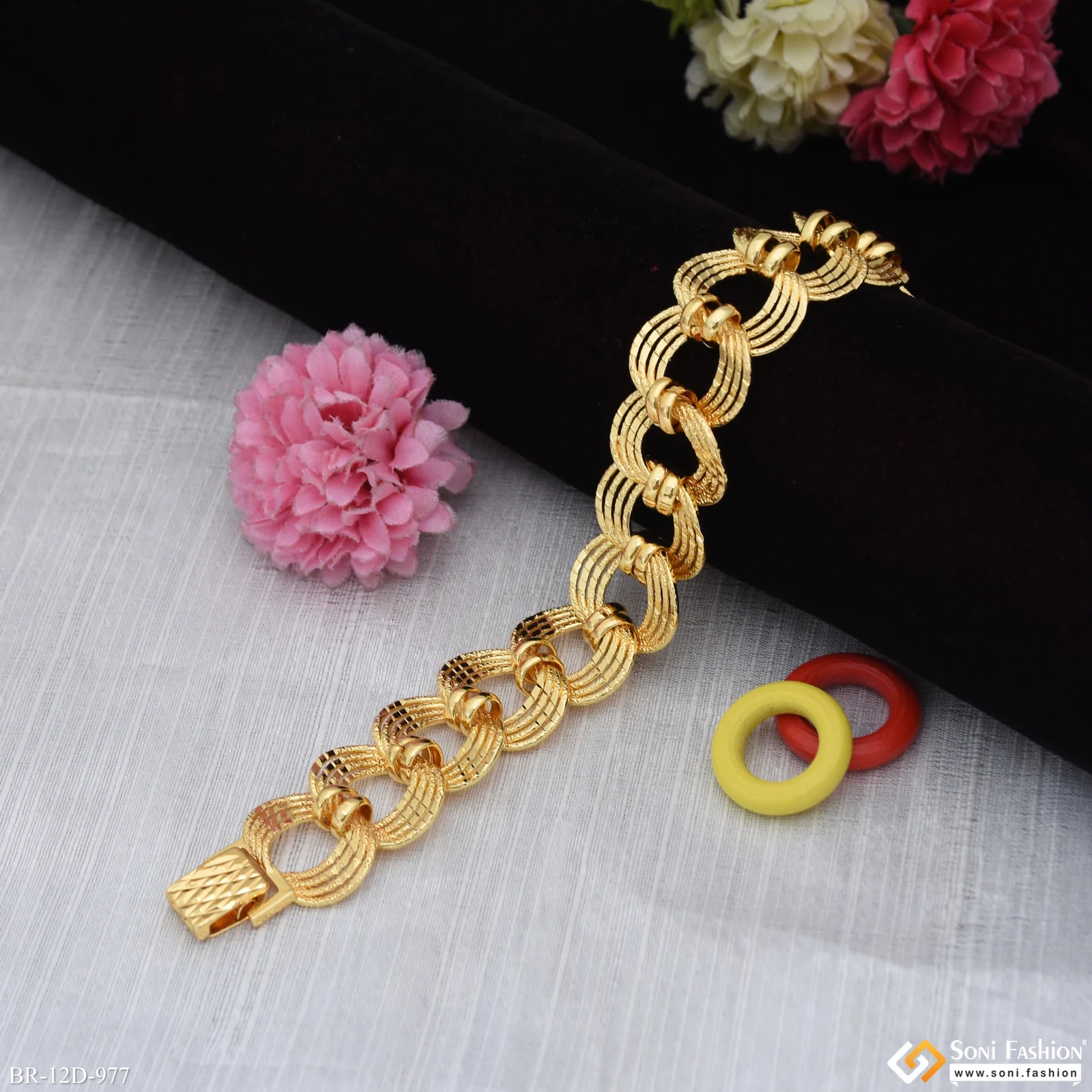 Ring Into Ring Gold Plated Link Bracelet for Men - Style D977 - Image 2