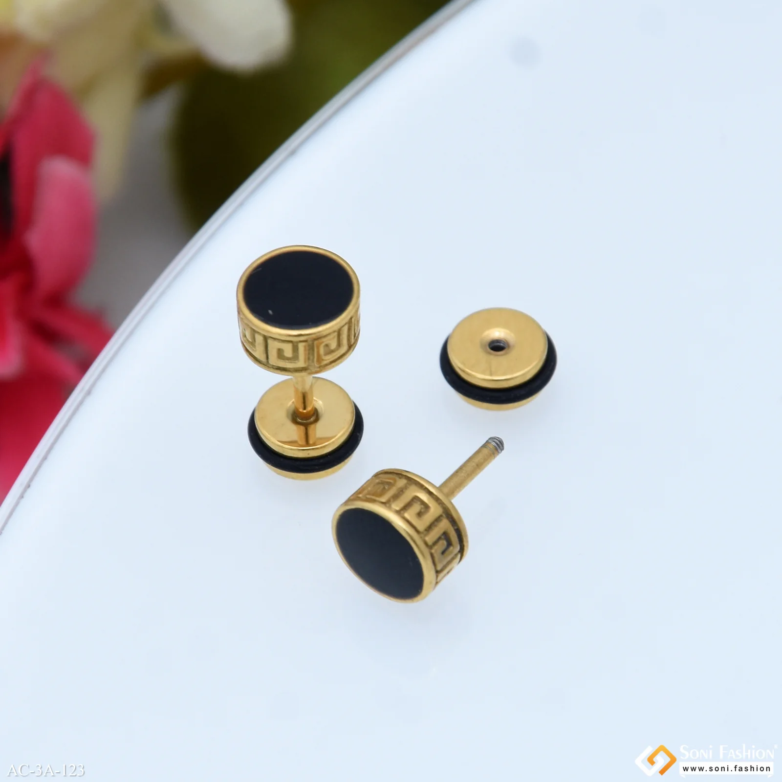 Round Shape Black & Golden Color Stud Earring for Men (2 Pc) - Style A123 - Image 3