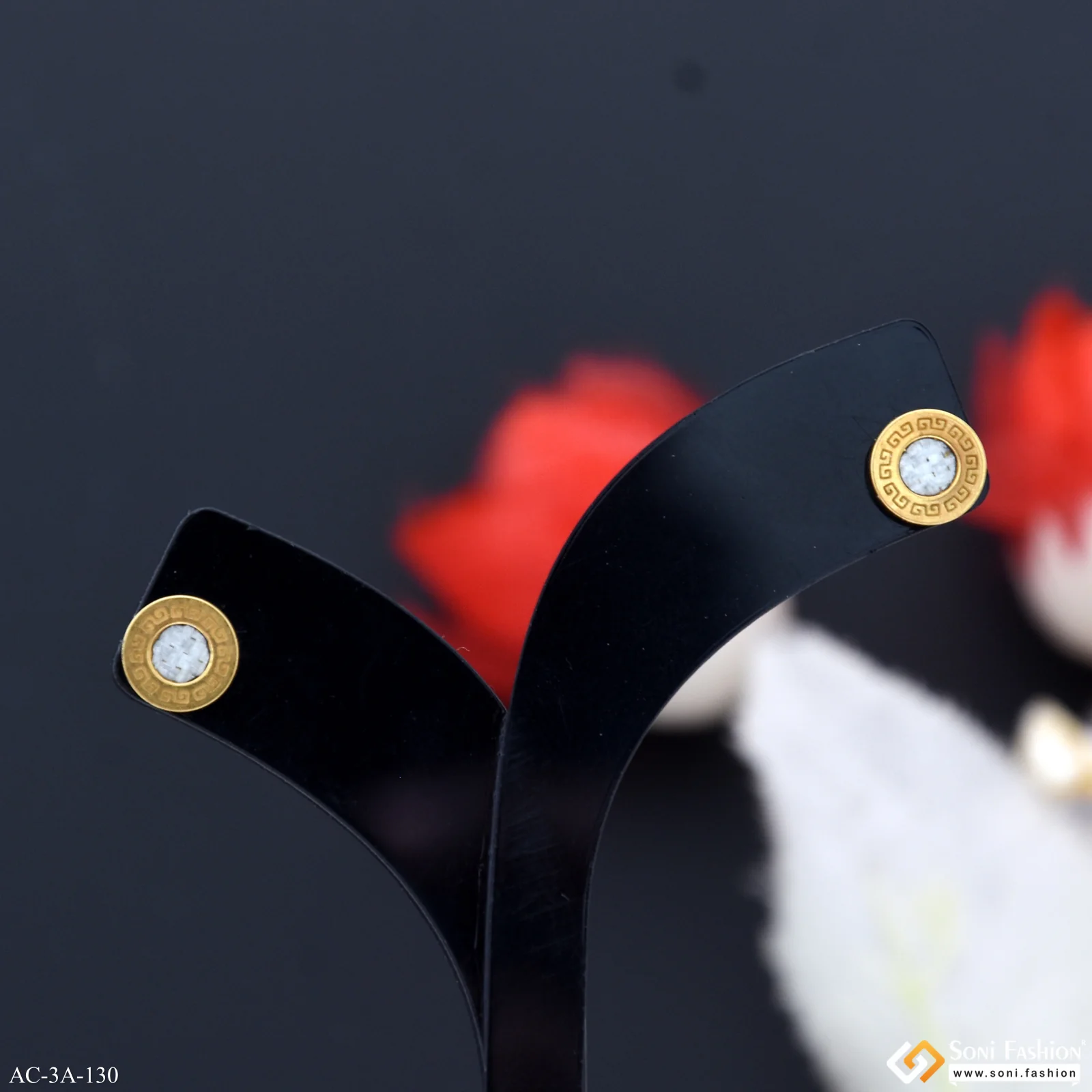 Round Shape Latest Design Golden Color Stud Earring for Men (2 Pc) - Style A130 - Image 2