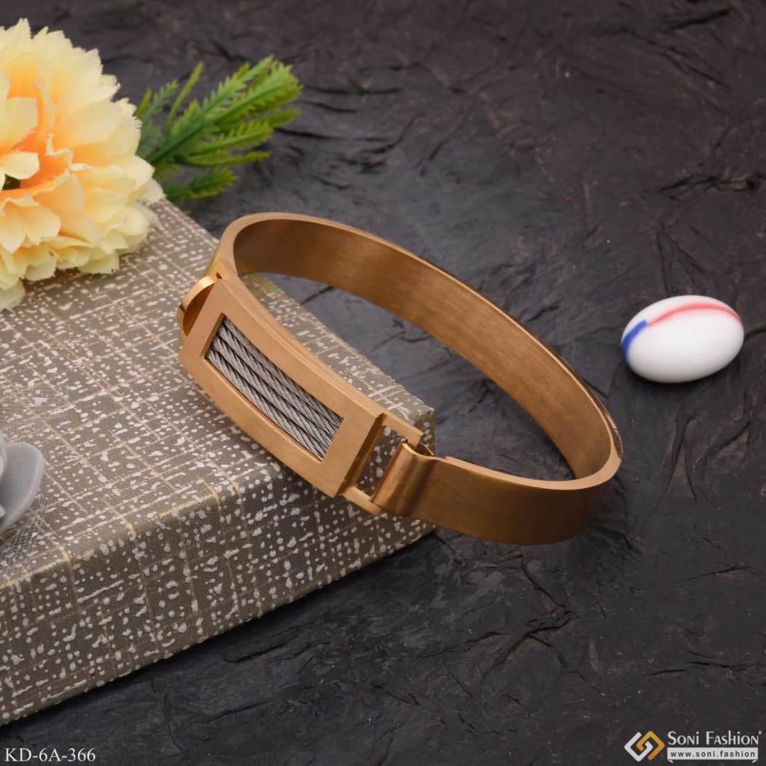 Silver Wire Best Quality Attractive Design Golden Color Kada - Style A366 - Image 2