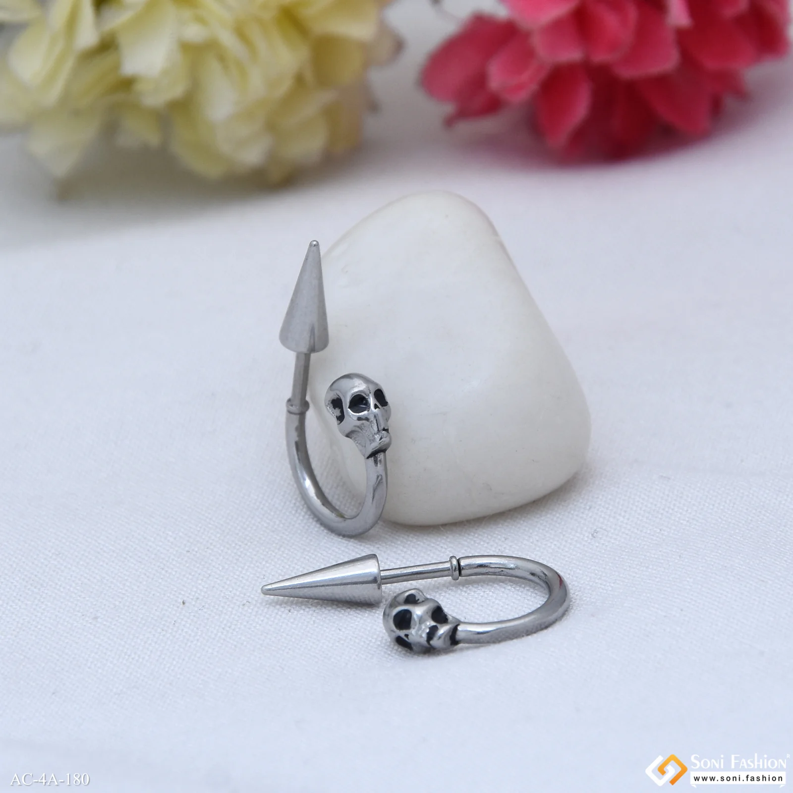 Skull Cool Design Superior Quality Stud for Men (2 Pc) - Style A180