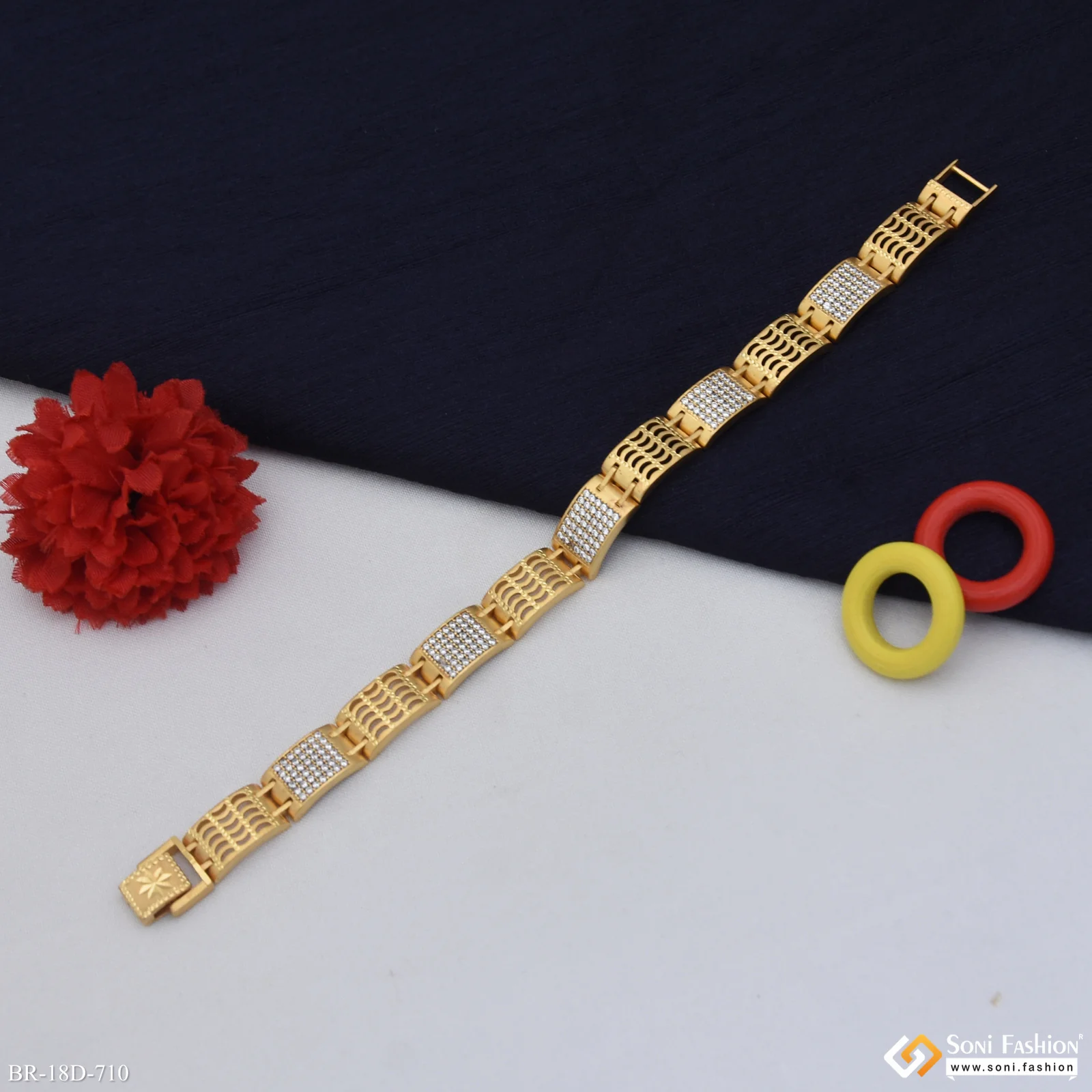 Sophisticated Design Gold Plated Bracelet for Men - Style D710 - Image 2