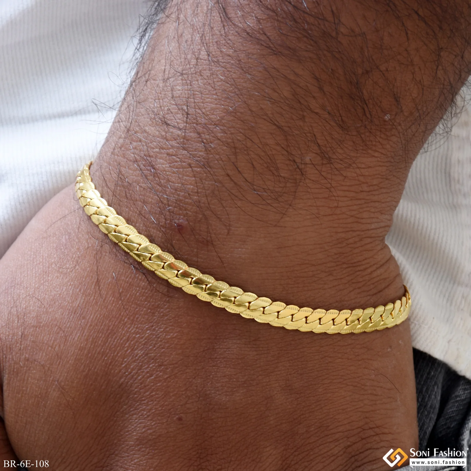 Sophisticated Design Gold Plated Bracelet for Men - Style E108 - Image 2