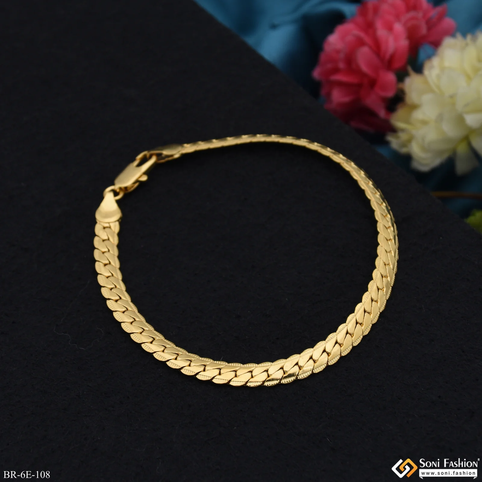 Sophisticated Design Gold Plated Bracelet for Men - Style E108 - Image 3