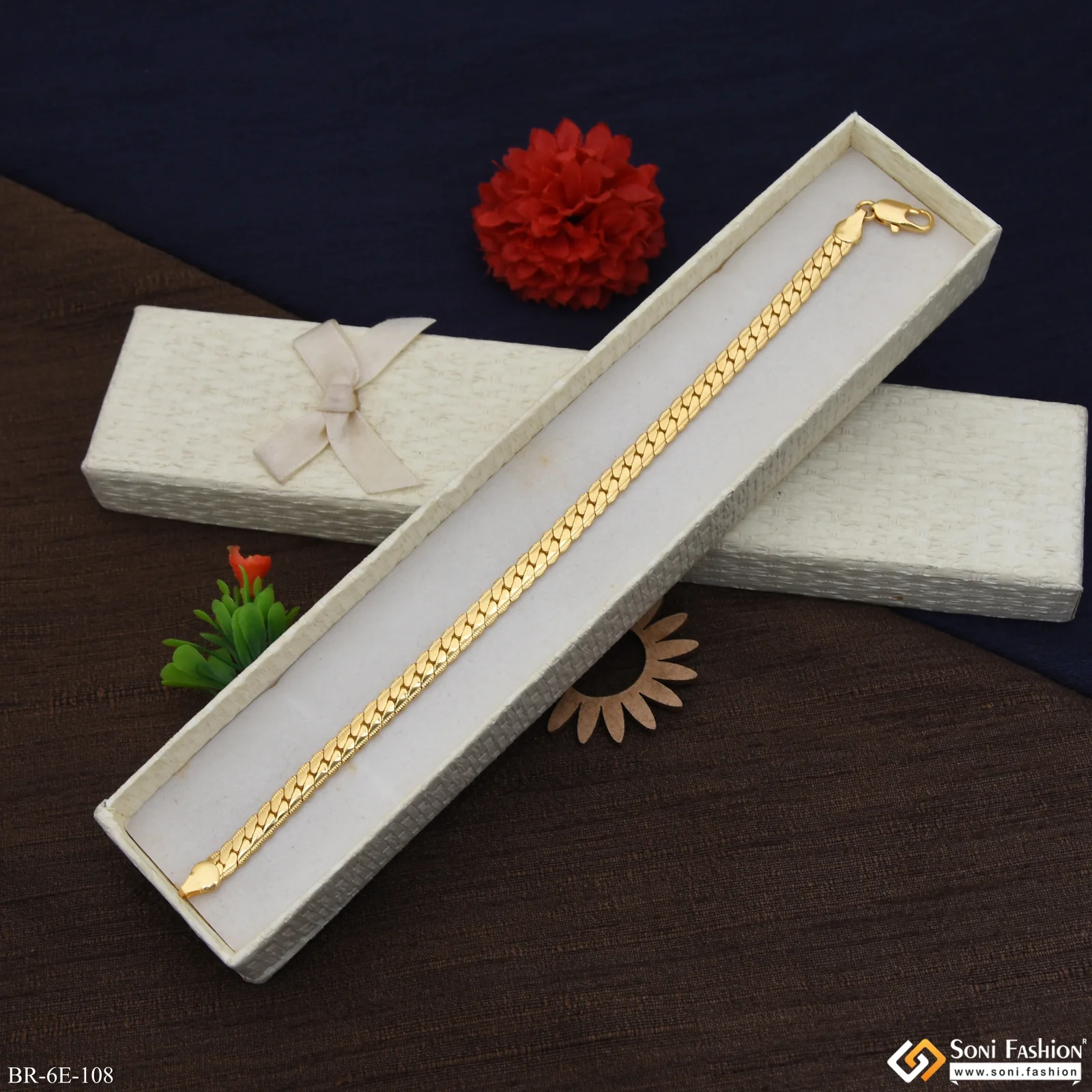 Sophisticated Design Gold Plated Bracelet for Men - Style E108 - Image 6