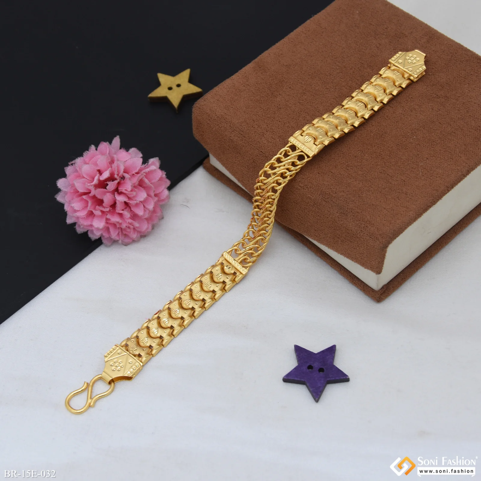 Sophisticated Design Gold Plated Link Bracelet for Men - Style E032 - Image 3