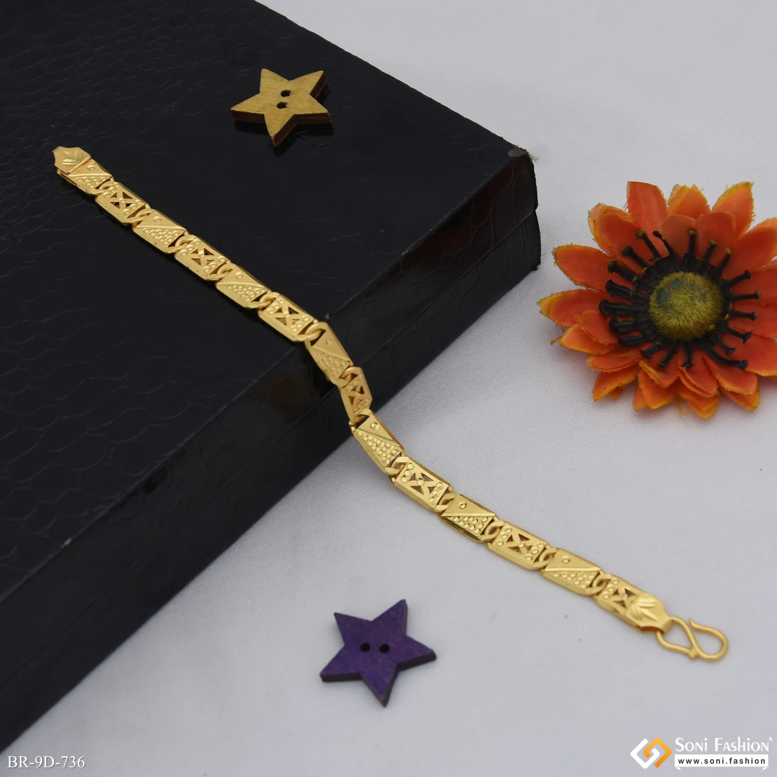 Sophisticated Design Gold Plated Nawabi Bracelet for Men - Style D736 - Image 5