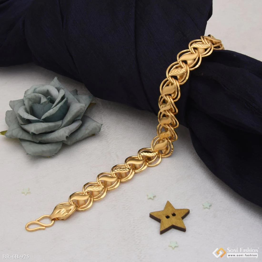 Streamlined Design Gold Plated Kohli Bracelet For Men - Style B925 - Image 4