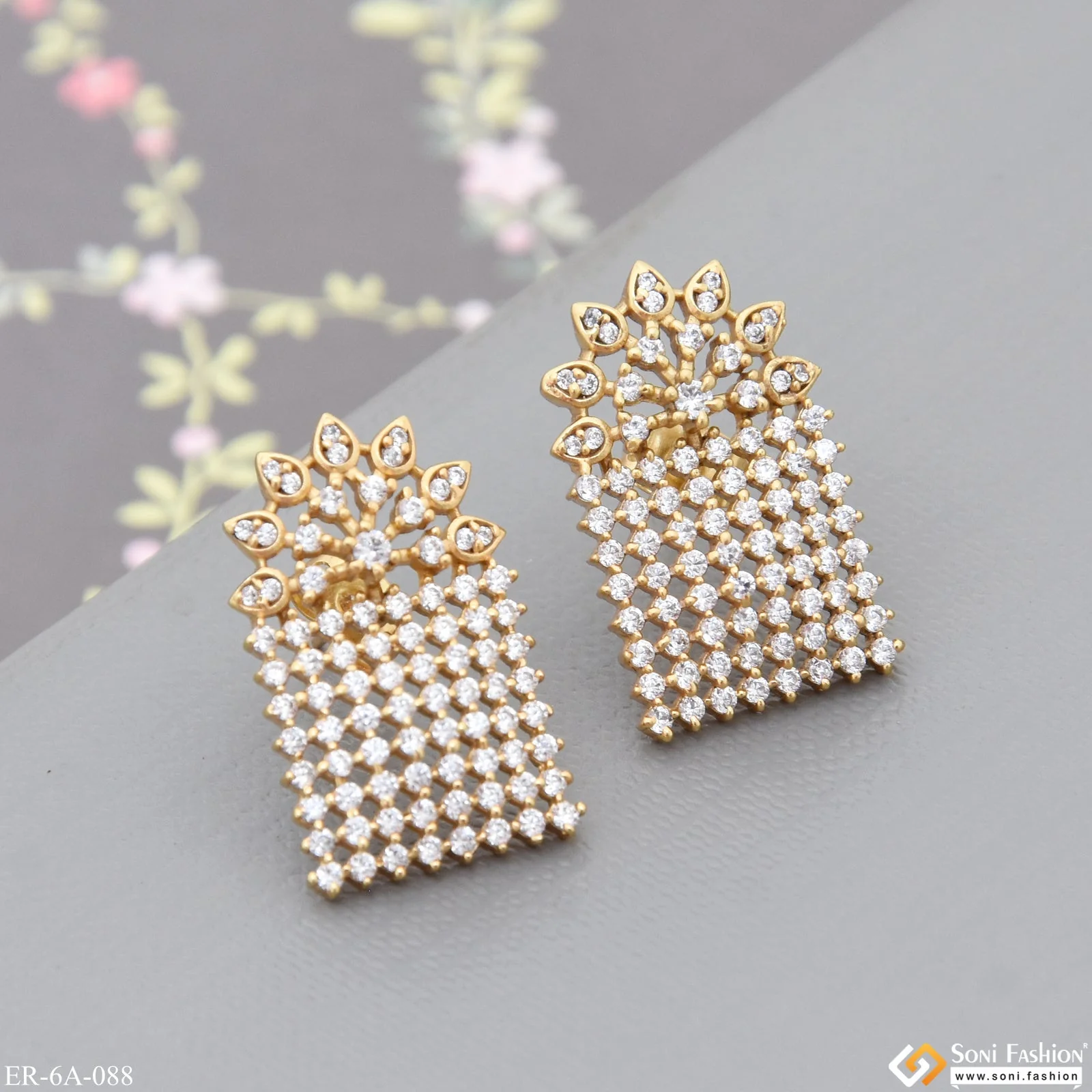 Stunning Design with Diamond Chic Design Gold Plated Earrings for Lady - Style A088 - Image 5