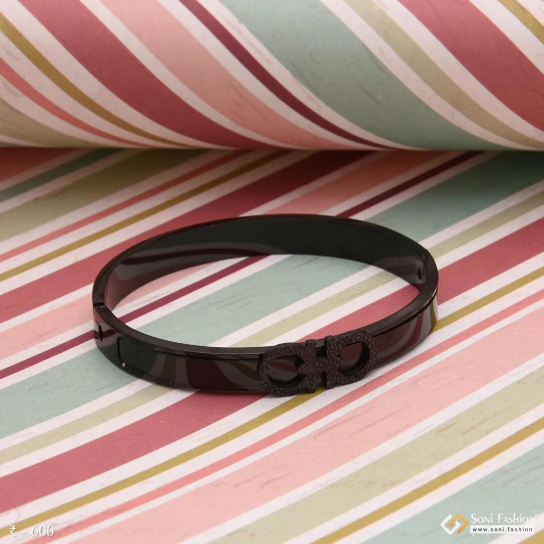 Stylish Design Best Quality Black Color Kada For Men - Style A438 - Image 4