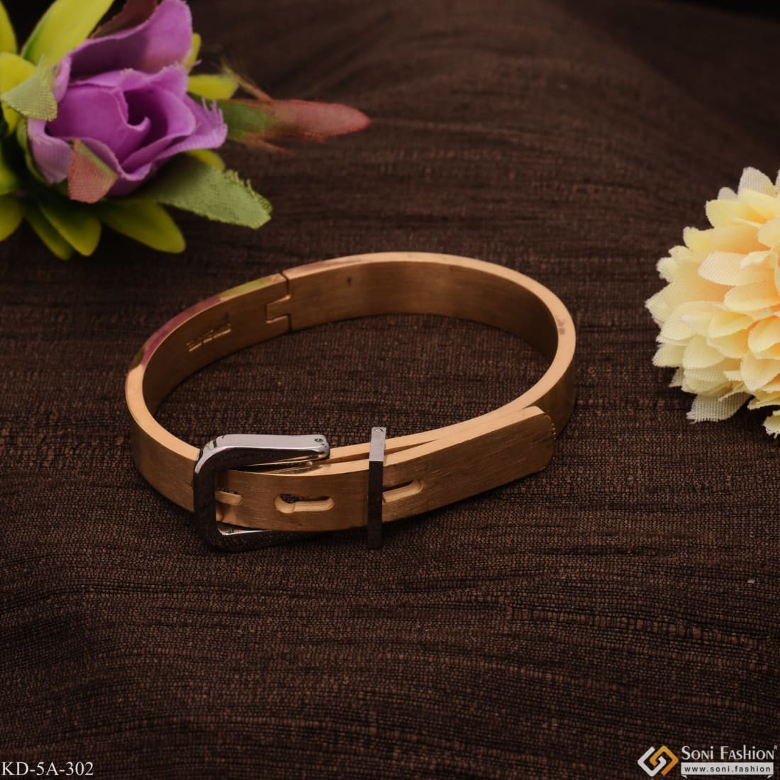 Stylish Design Best Quality Gold Plated Stainless Steel Kada With Belt Lock - Style A302 - Image 2