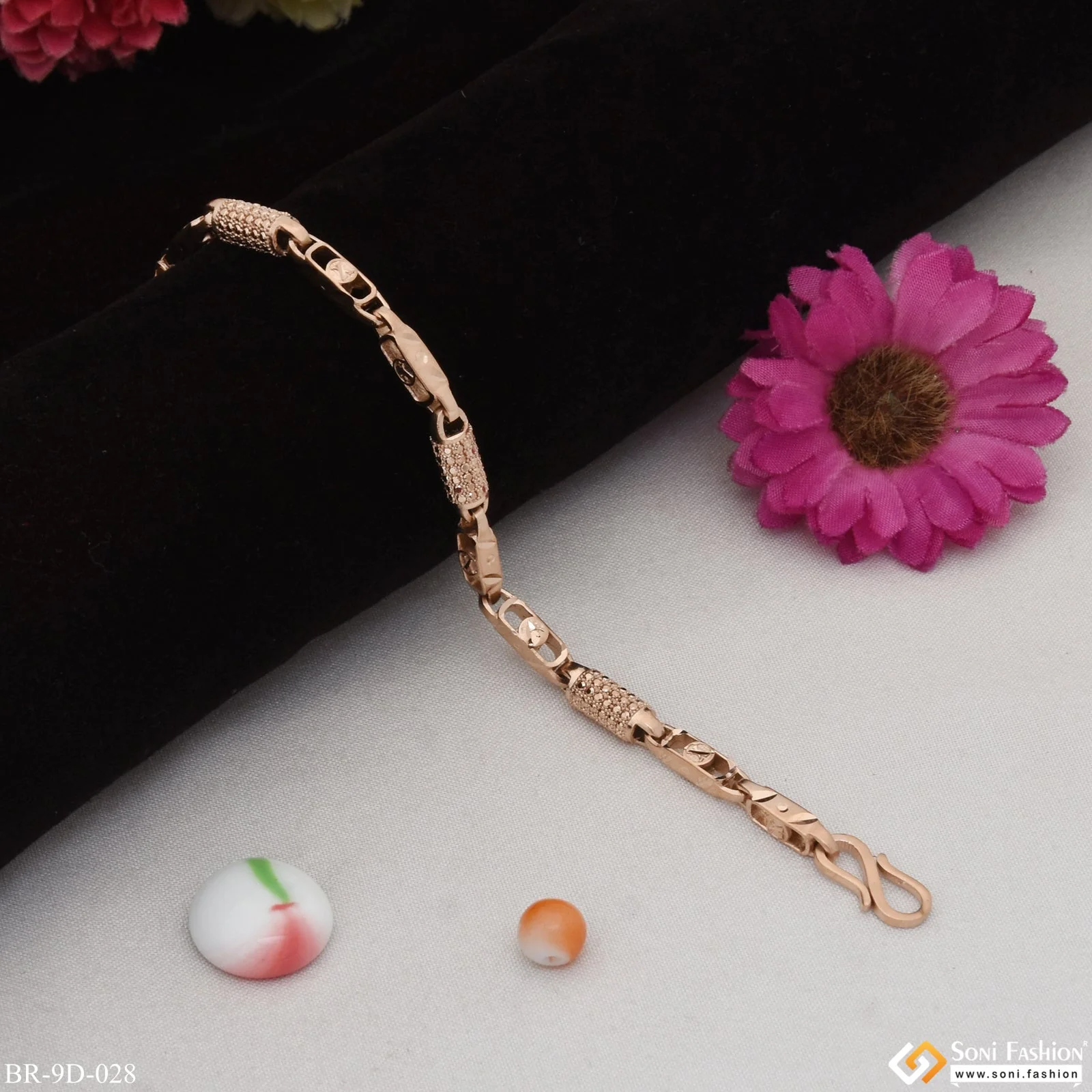 Stylish Design Delicate Design Rose Gold Color Bracelet for Men - Style D028 - Image 5