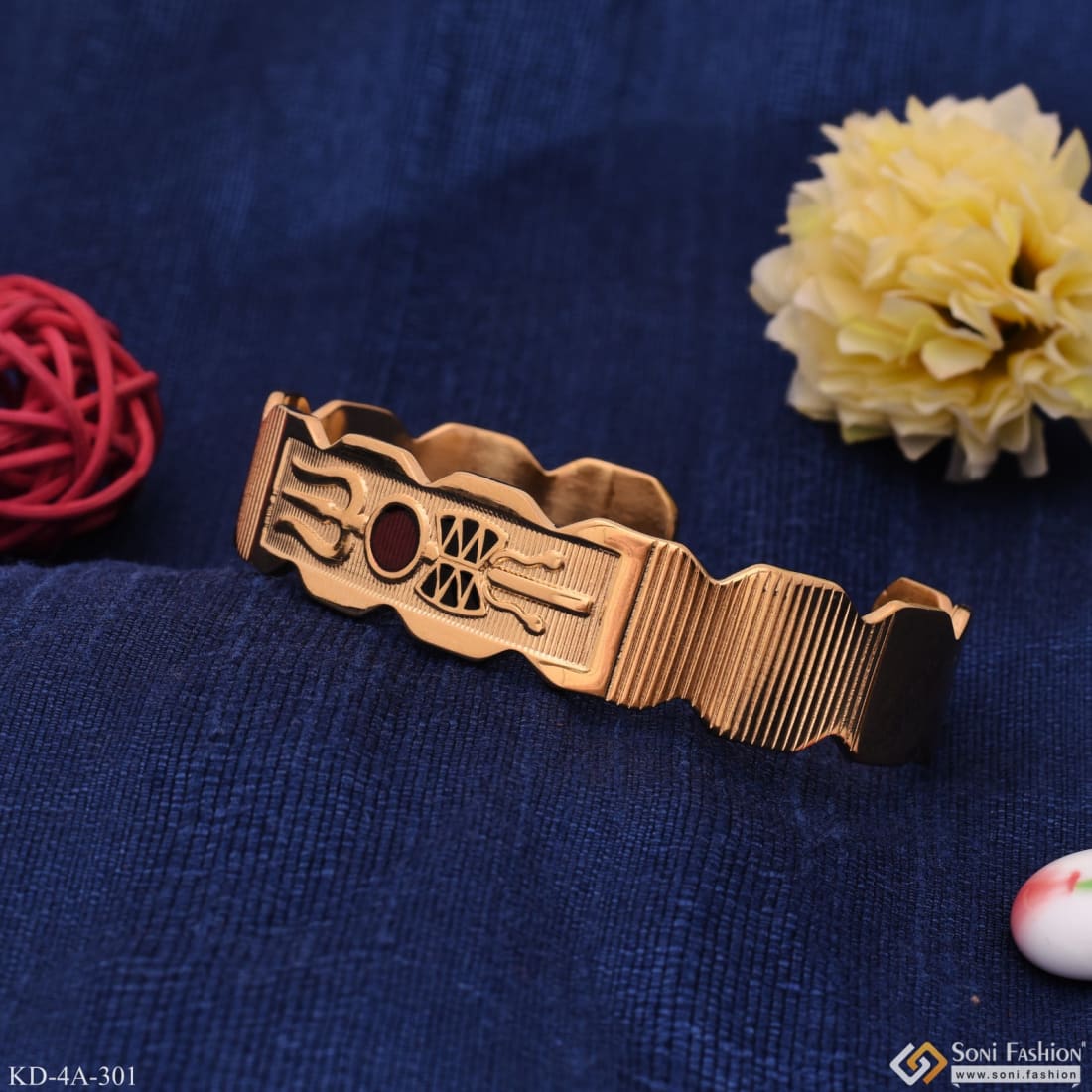 Superior Quality Graceful Design Trishul With Damroo Gold Plated Bracelet - Style A301 - Image 4