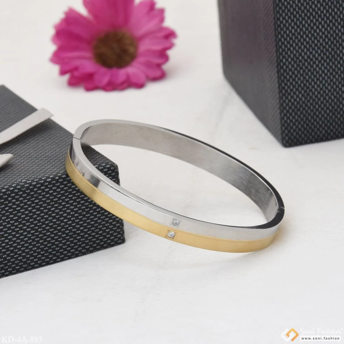Superior Quality Hand-Crafted Design Golden Color Kada for Men - Style A885 - Image 3