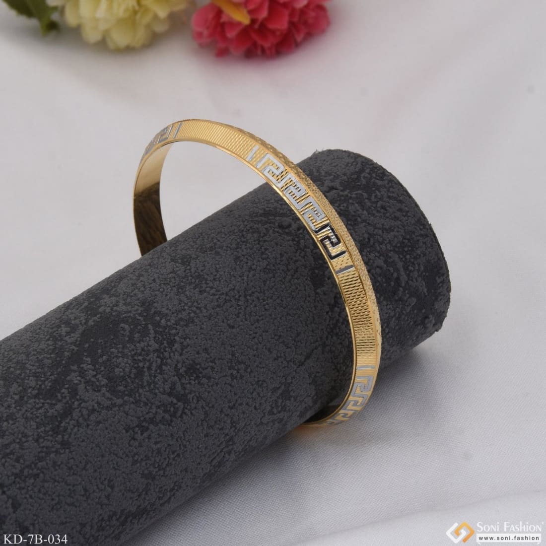 Superior Quality Hand-Finished Design Gold Plated Punjabi Kada for Men - Style B034 - Image 3