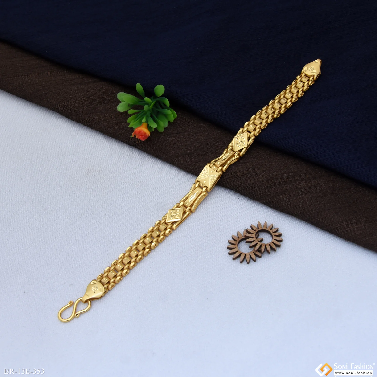 Unique Design Gold Plated Box Bracelet for Men - Style E353 - Image 4