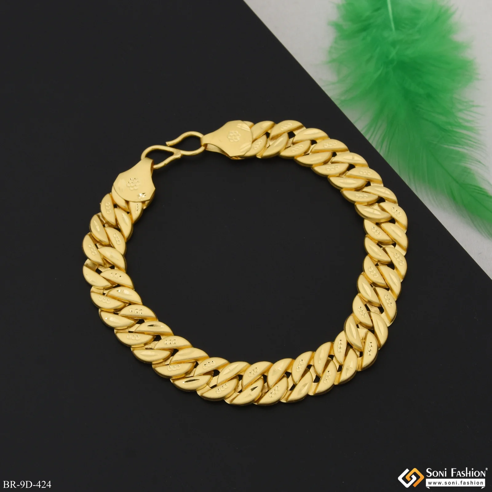 Traditional Design Gold Plated Pokal Bracelet for Men - Style D424 - Image 5