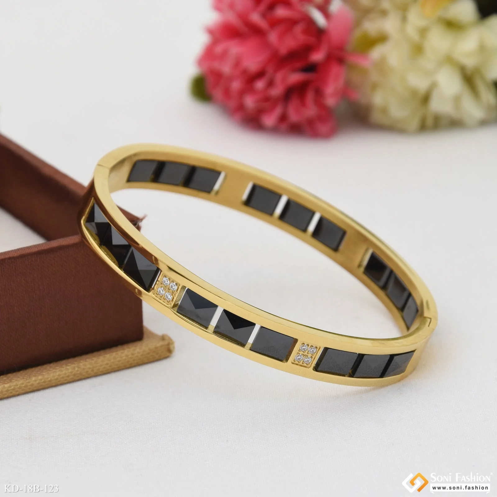 Trending Design Black & Golden Color Ceramic & Steel Kada for Men - Style B123 - Image 5