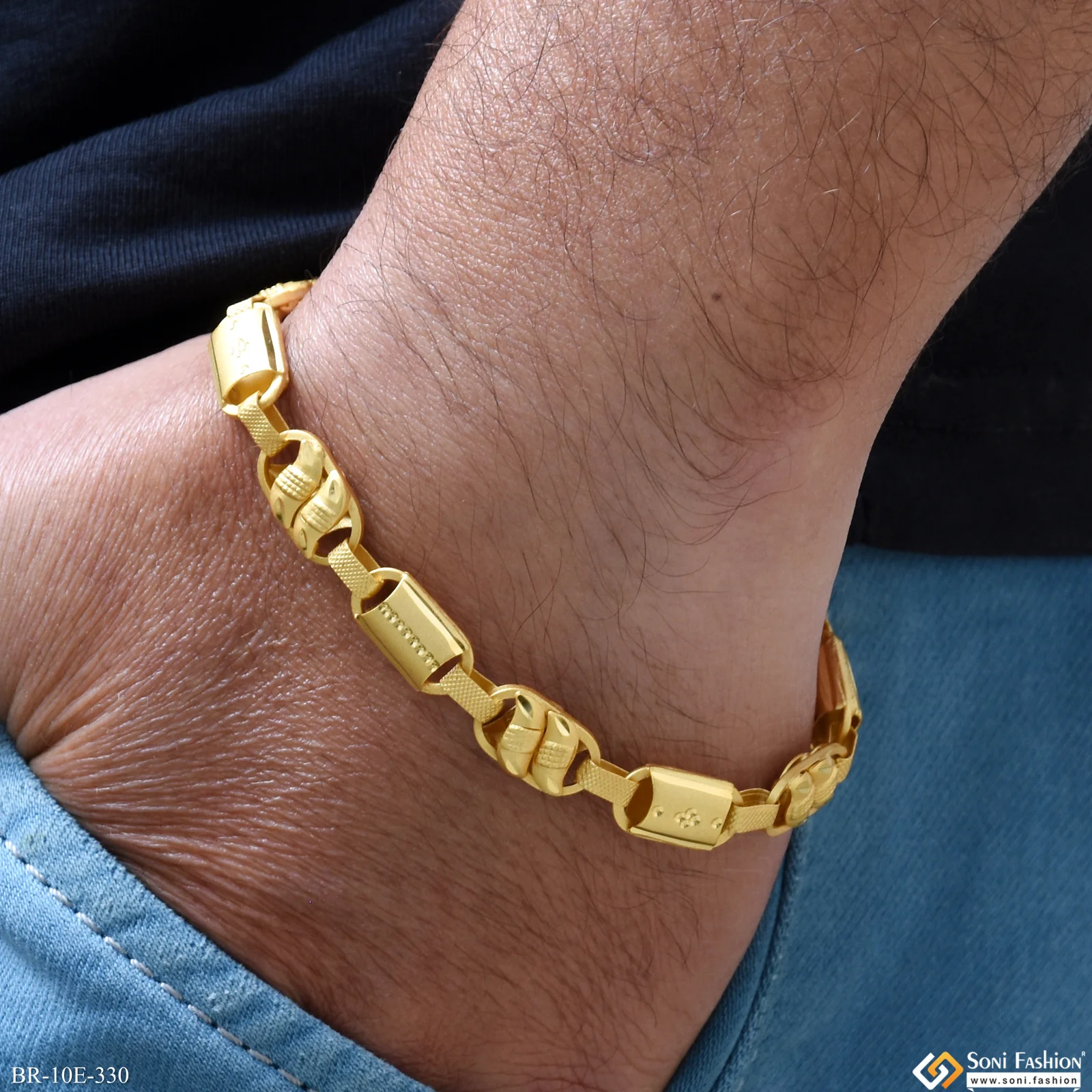 Trending Design Gold Plated Kohli Bracelet for Men - Style E330