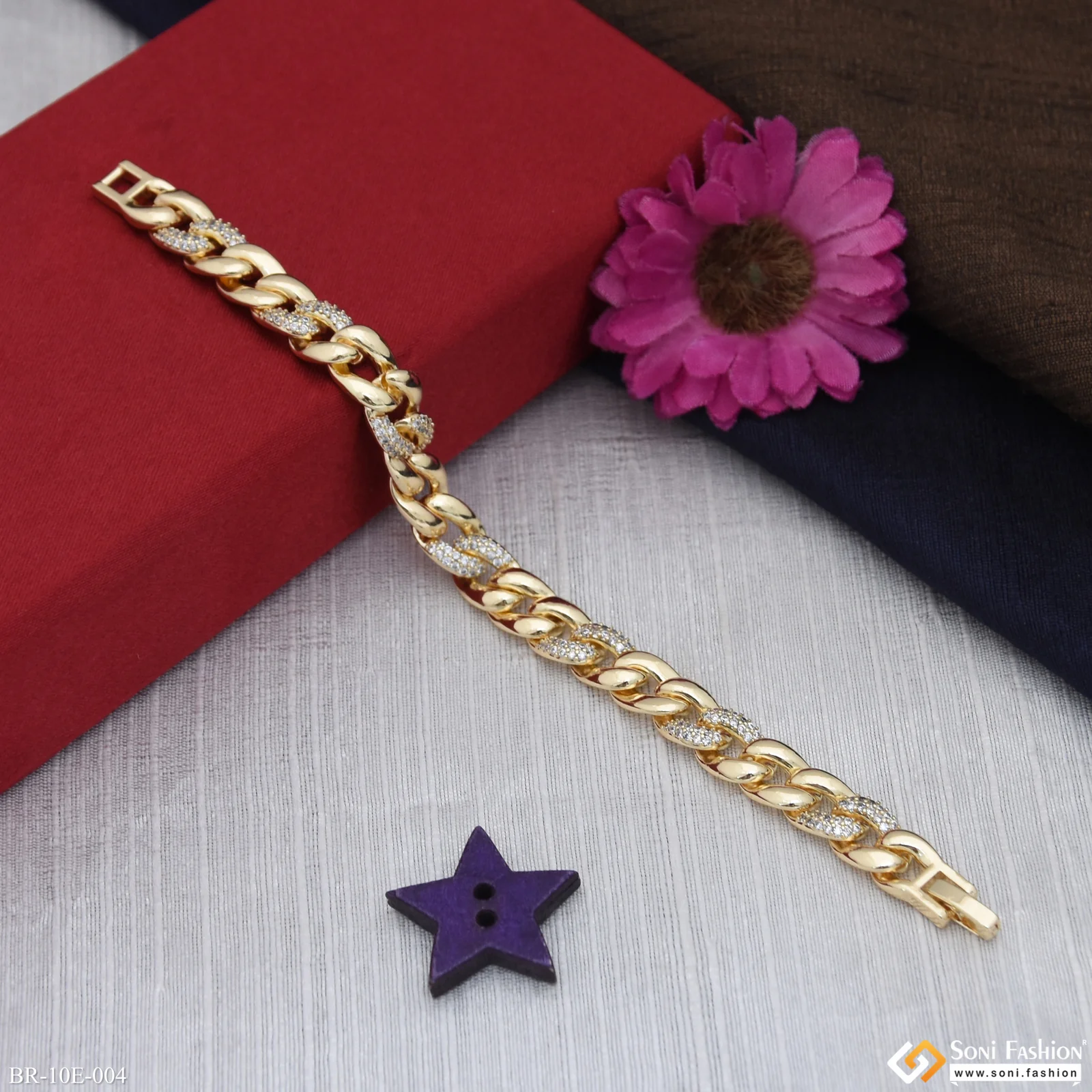 Trending Design Gold Plated Link Bracelet for Men - Style E004 - Image 3