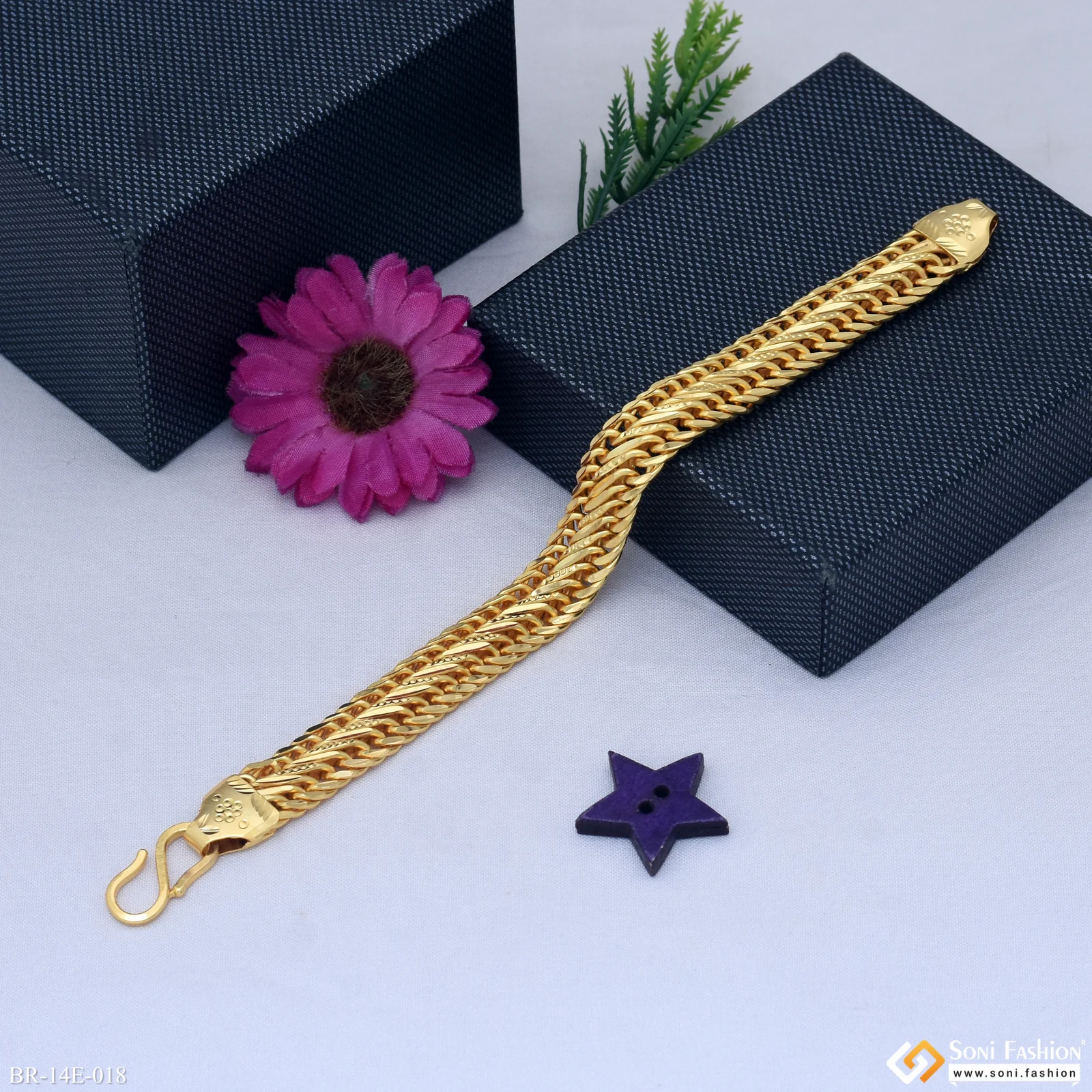 Trending Design Gold Plated Link Bracelet for Men - Style E018 - Image 2