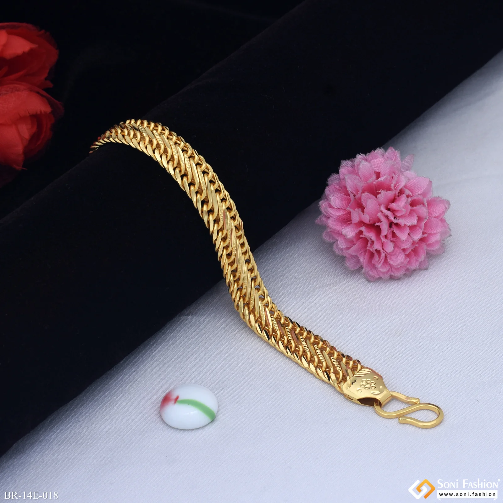 Trending Design Gold Plated Link Bracelet for Men - Style E018 - Image 3