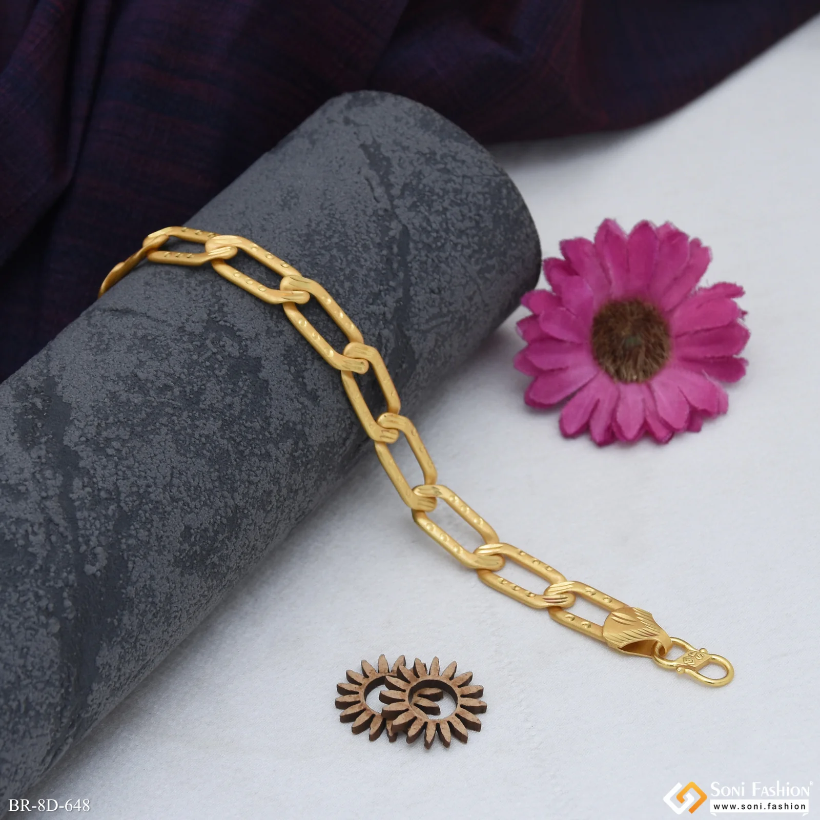 Trending Design Gold Plated Linked Bracelet for Men - Style D648 - Image 5