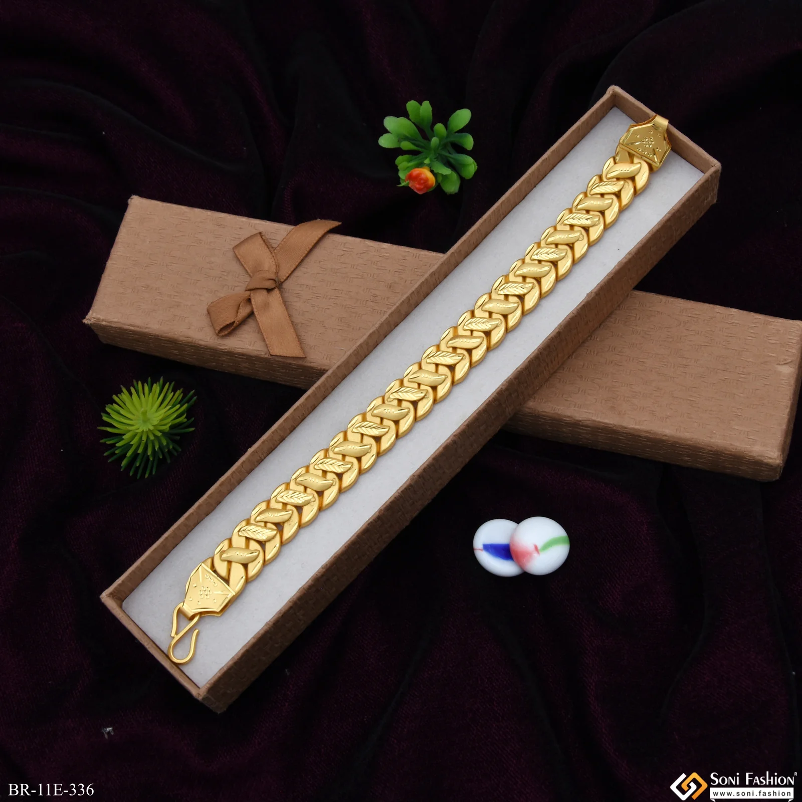 Trending Design Gold Plated Pokal Bracelet for Men - Style E336 - Image 5