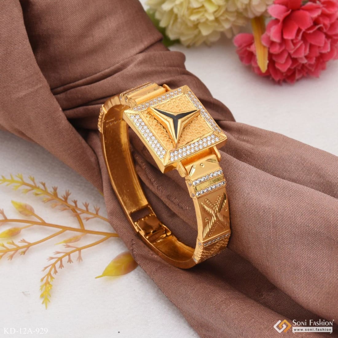 Triangle Streamlined Design Superior Quality Gold Plated Kada for Men - Style A929 - Image 4