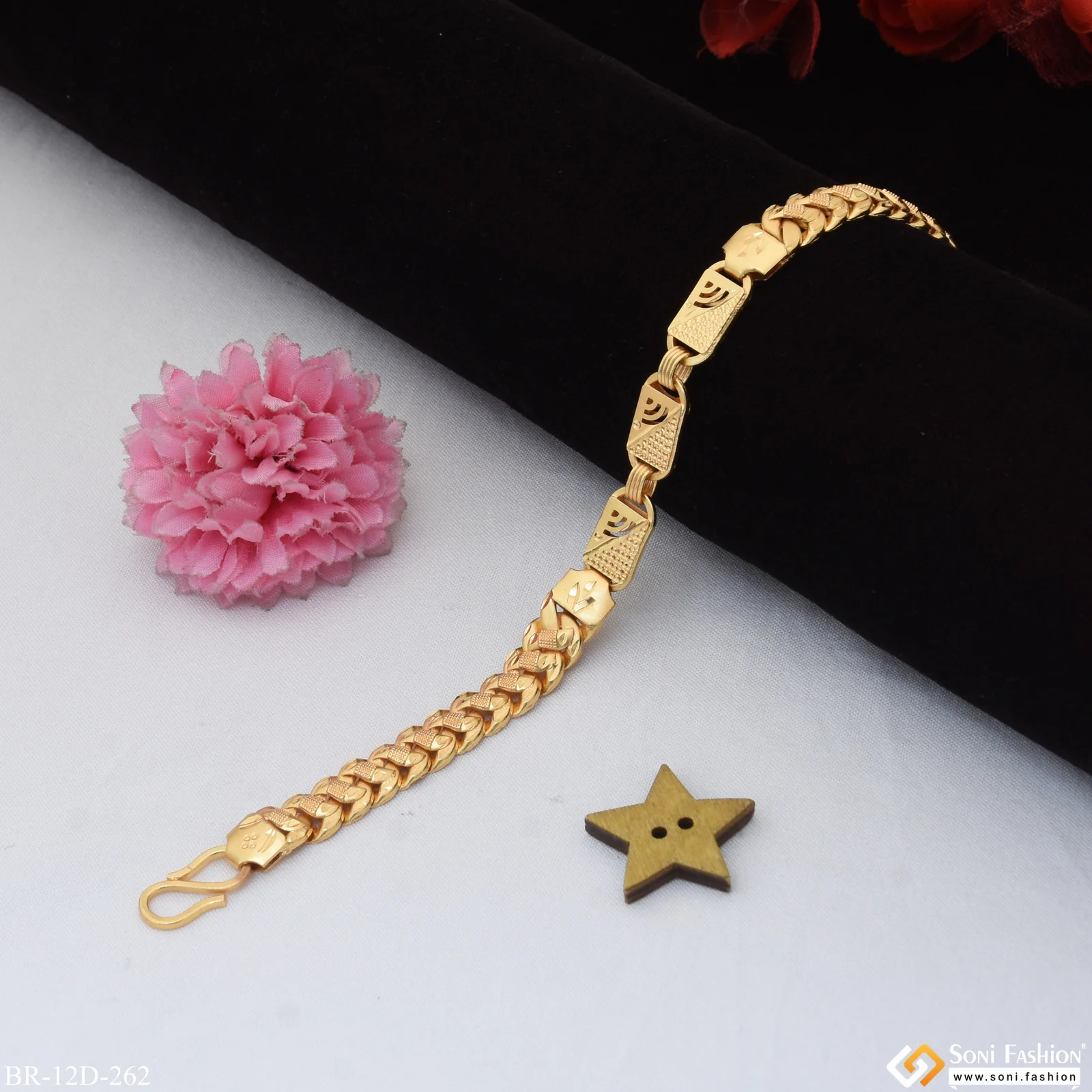 Unique Design Gold Plated Nawabi Bracelet for Men - Style D262 - Image 2