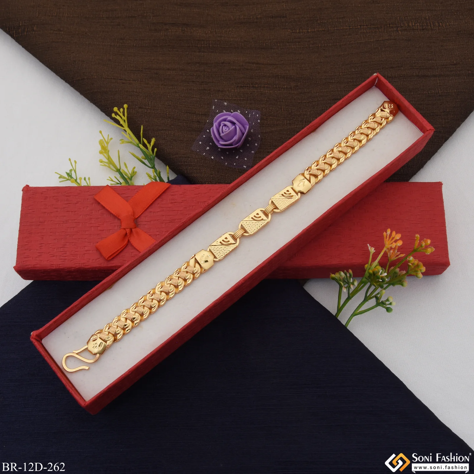 Unique Design Gold Plated Nawabi Bracelet for Men - Style D262 - Image 4
