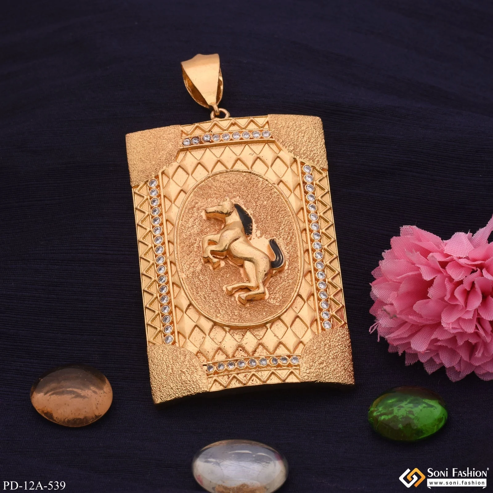 Very Big Horse In Tringle Pattern Diamond Gold Plated Pendant - Style A539 - Image 3