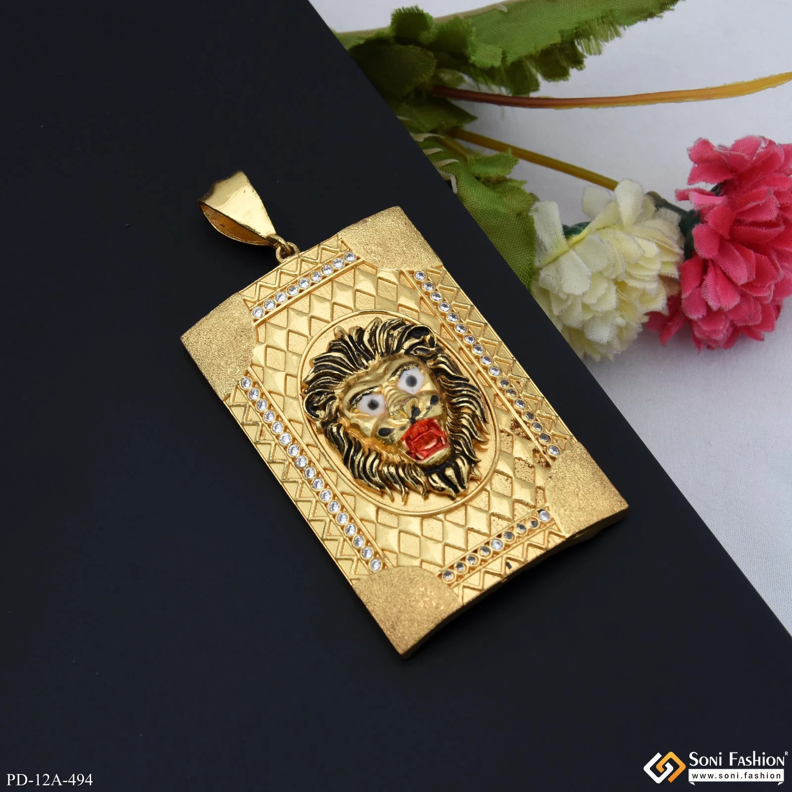 Very Big Size Lion In Texture Background With Diamond Gold Plated Attractive Pendant - Style A494 - Image 5